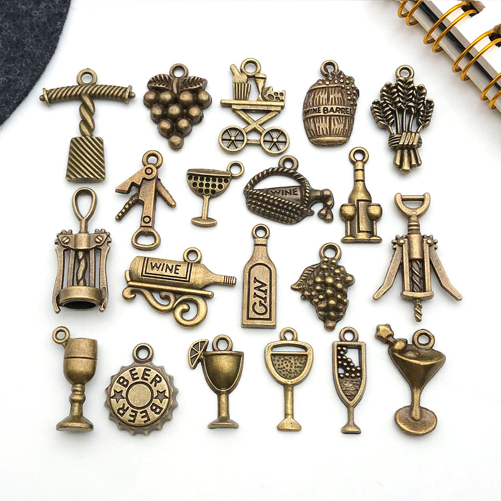 Antique Bronze Zinc Alloy Red Wine Bottle charm pendant for DIY bracelet necklace making