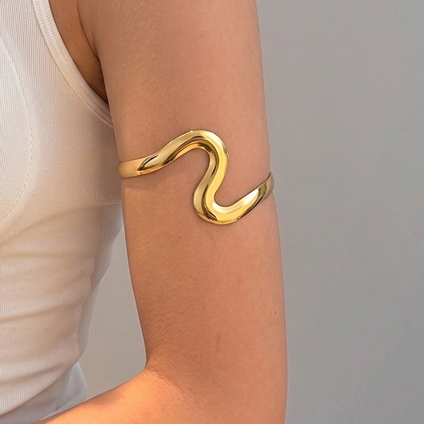Smooth Wave Line Open Upper Arm Cuff in Gold and Silver