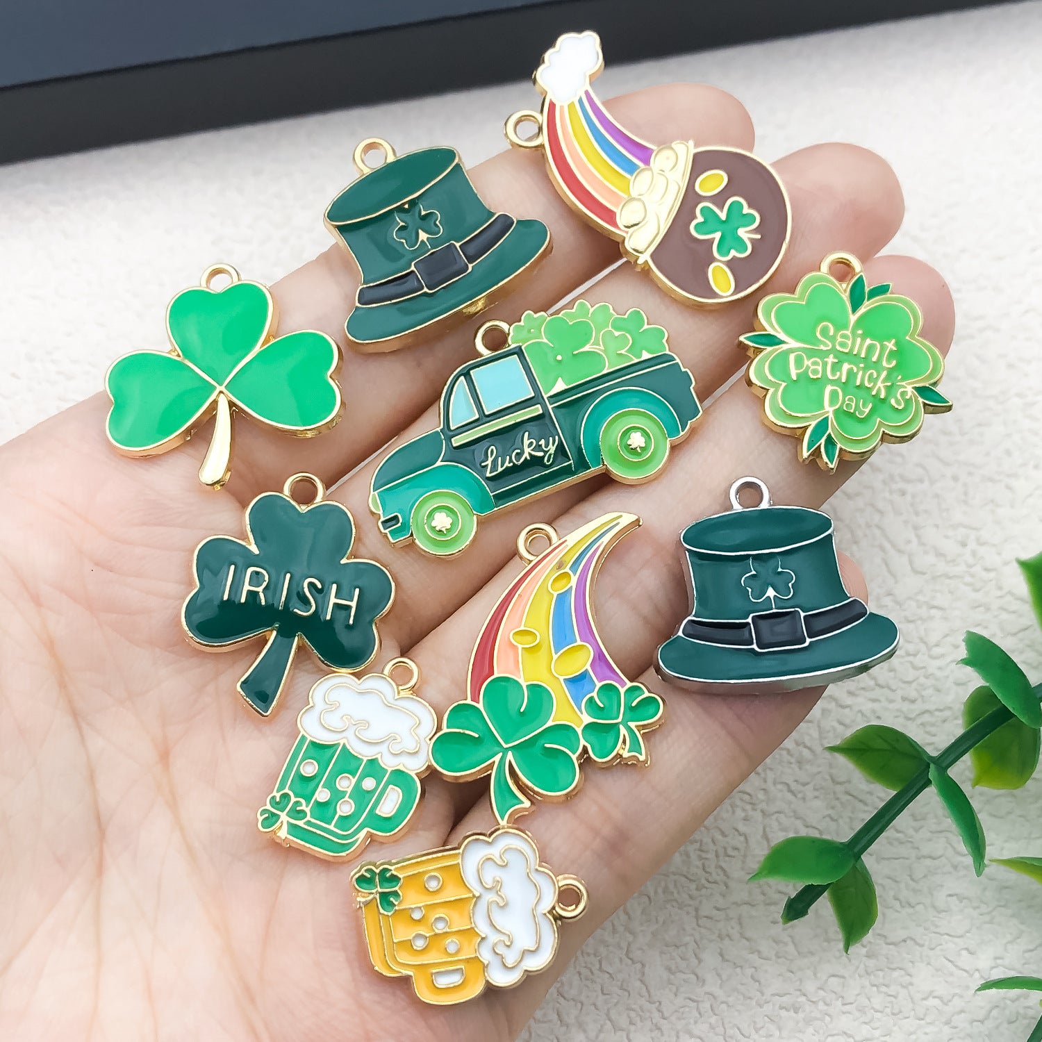 Zinc Alloy Four Leaf Clover Beer Festival Charm Pendant for Earrings Keychain DIY
