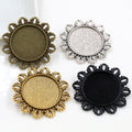 Round Brooch and Pendant Tray Settings in Thirty One Styles view 1