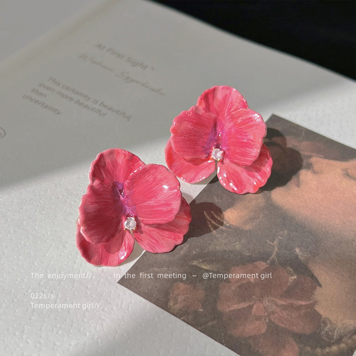 Dimensional Flower Petal Stud Earrings In Red And Blue