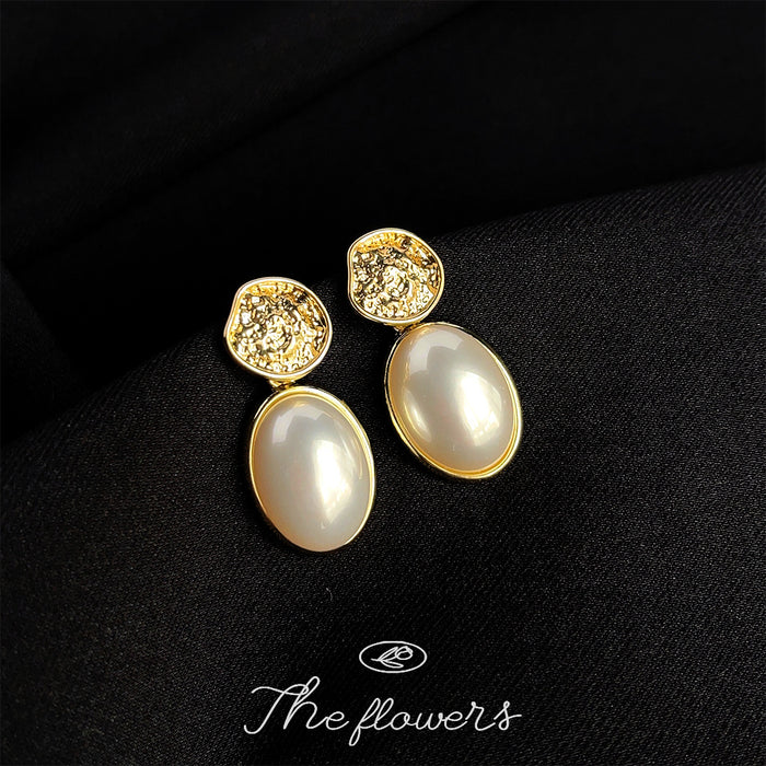 Gold Hammered Disc Stud Oval Pearl Drop Earrings Pair