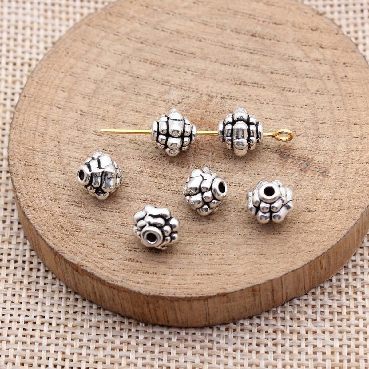 7.6x7.6x7.6mm 1g Antique Silver Zinc Alloy Plain Small Hole Spacer Beads for Garment and Jewelry Making