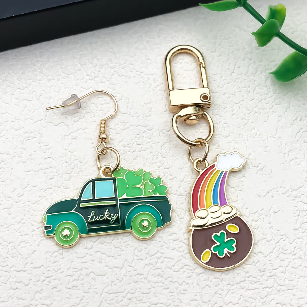 Zinc Alloy Four Leaf Clover Beer Festival Charm Pendant for Earrings Keychain DIY