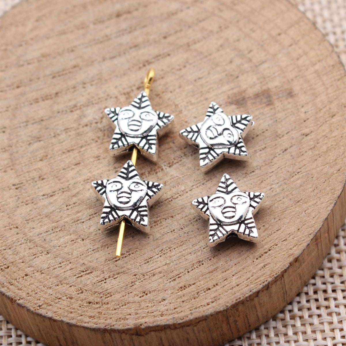 10x10x4.7mm 1.15g Antique Silver Zinc Alloy Leaf Face Star Small Hole Spacer Beads for Bracelet Making