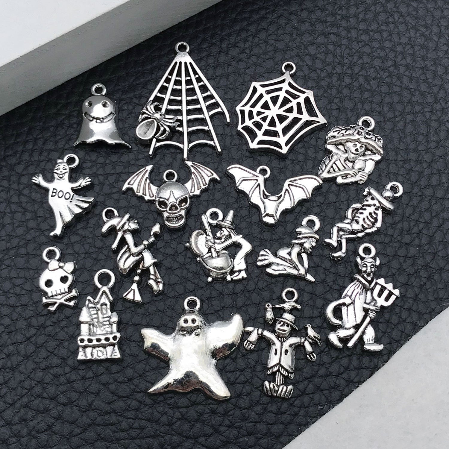 Enamel Zinc Alloy Halloween Skull Ghost Bat charm pendants for DIY bracelets necklaces keychains