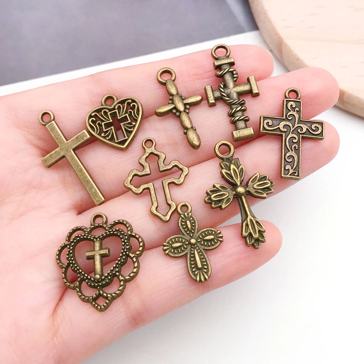 Antique Bronze Zinc Alloy Cross Charm Pendant for DIY Bracelet Necklace Religious Jewelry