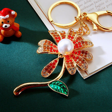 Pearl Center Daisy Keychains With Crystal Petals in Four Colors