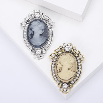 Cameo Profile Medallion Brooch in Gold or Silver Tone