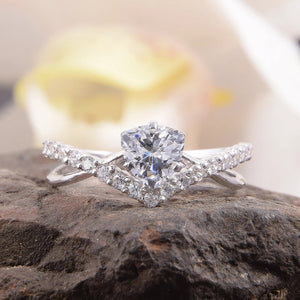 Silver Tone Double Band Triangle Center Clear Stone Ring