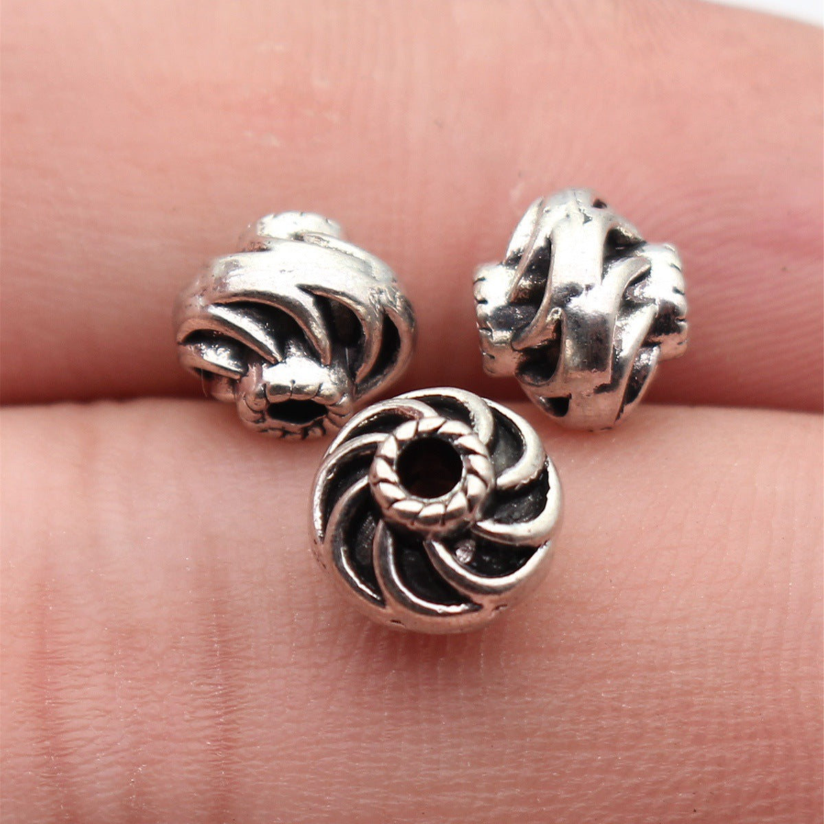 8.7x8.7x7.4mm 1.3g Antique Silver Zinc Alloy Double Sided Spiral Texture Spacer Beads for Bracelet Making