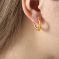 Pointed U Hoop Earrings Diagonal Rib Texture Metal view 4
