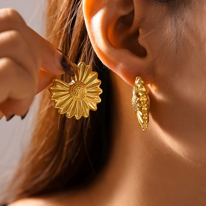 Daisy Fan Flower Metal Earrings Gold Steel Tone Set