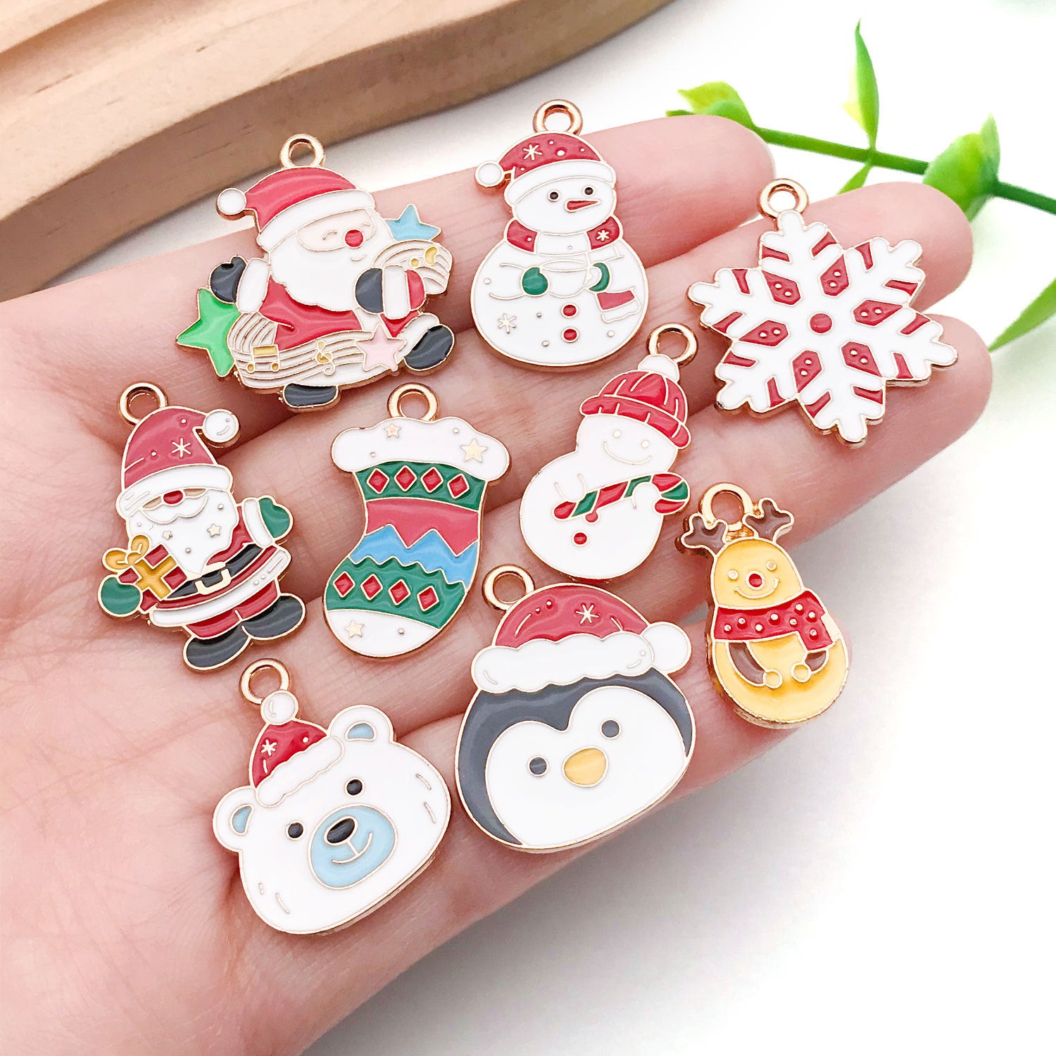 Enamel Zinc Alloy Christmas Tree Santa Reindeer Charm Pendant for Bracelets and Necklaces