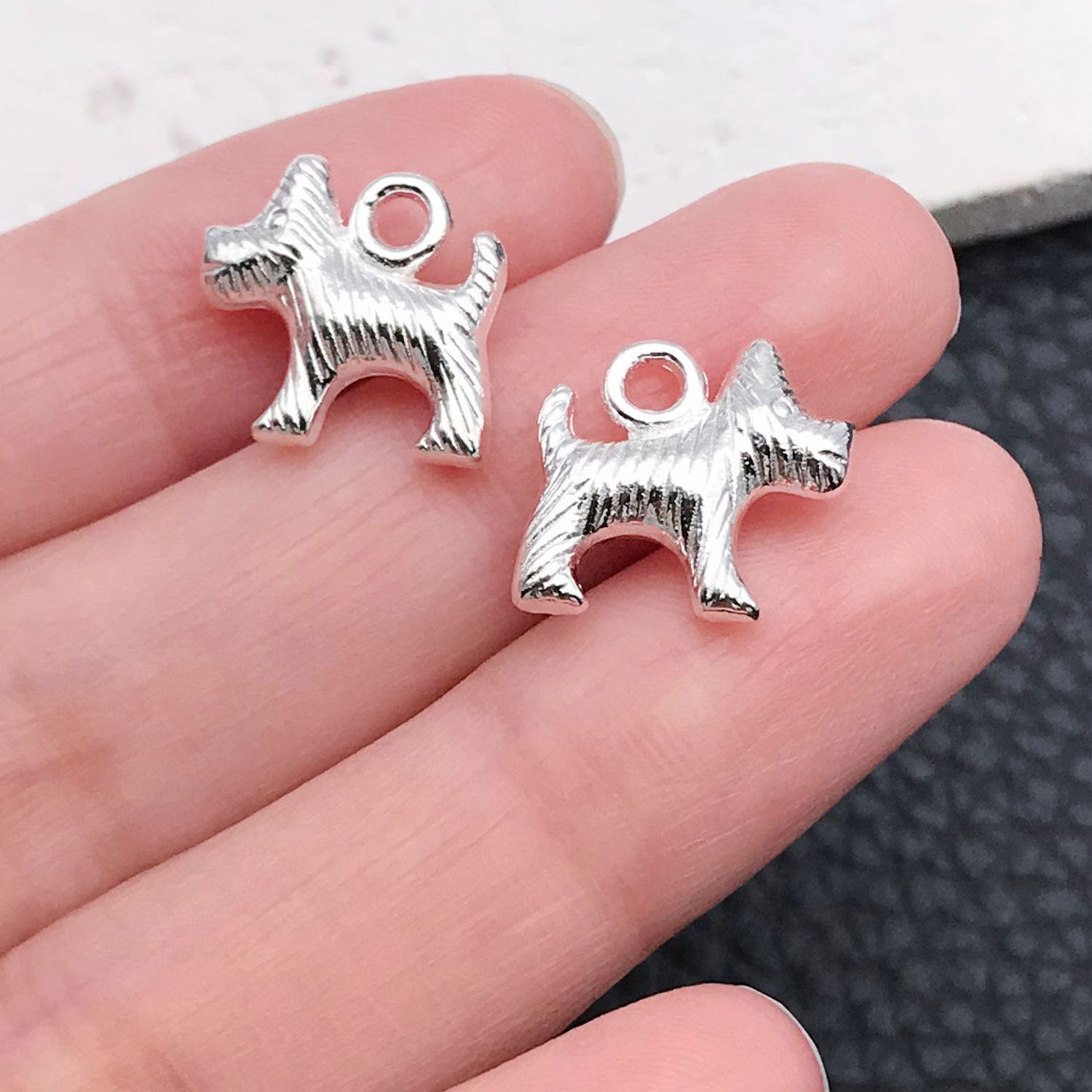 Bright Silver Zinc Alloy Dog Paw Pet Charm Pendant for DIY Necklace Earrings