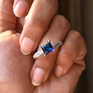 White Gold Blue Princess Cut Twist Band Ring Sizes 6-10