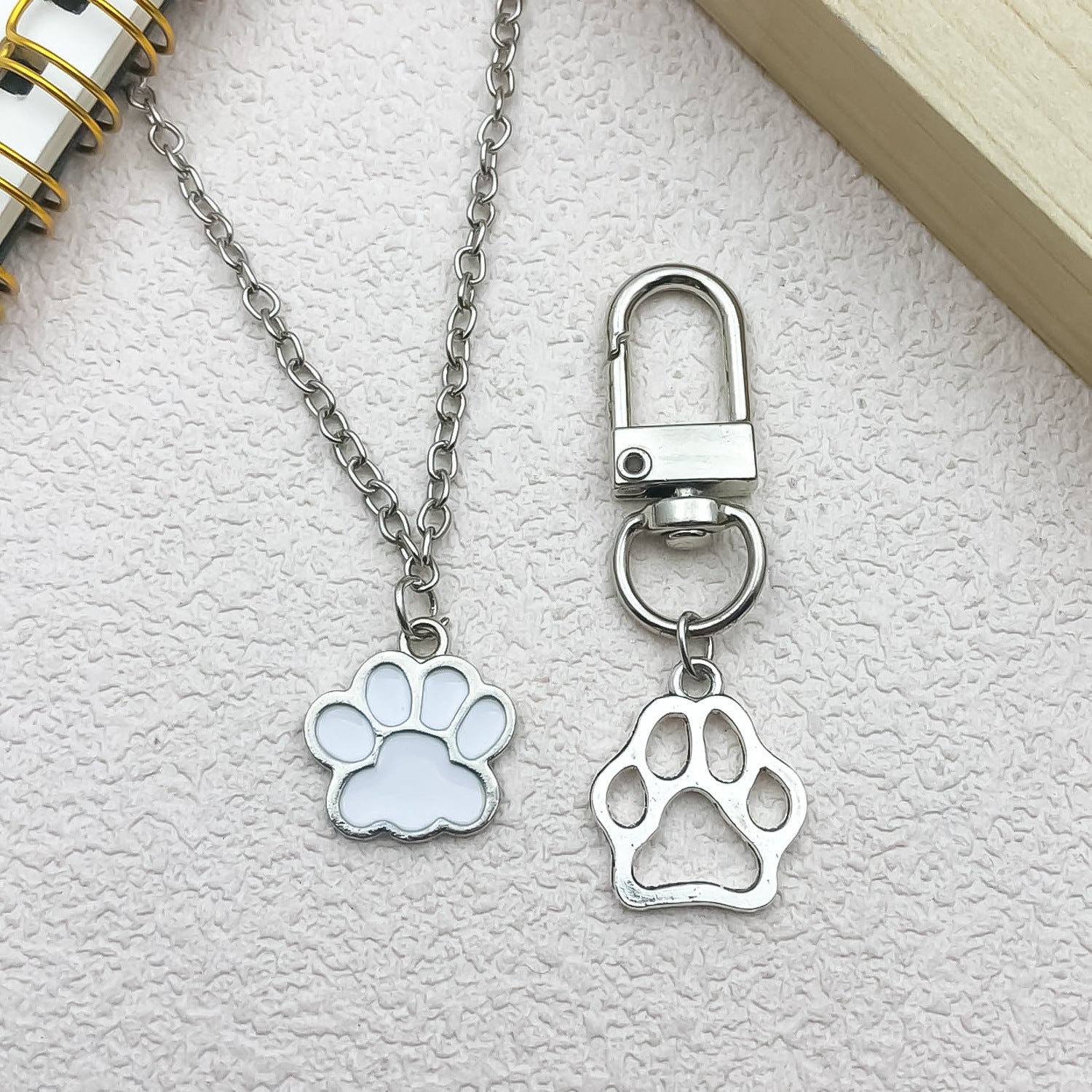 Enamel Zinc Alloy Cat Paw Bear Paw Dog Paw Footprint Charm Pendants for DIY Keychain