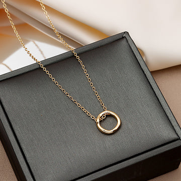 Gold Tone Irregular Double Ring Pendant Fine Chain Necklace