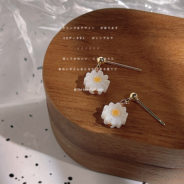 White Daisy Flower Drop Earrings Gold Ball Post Centers