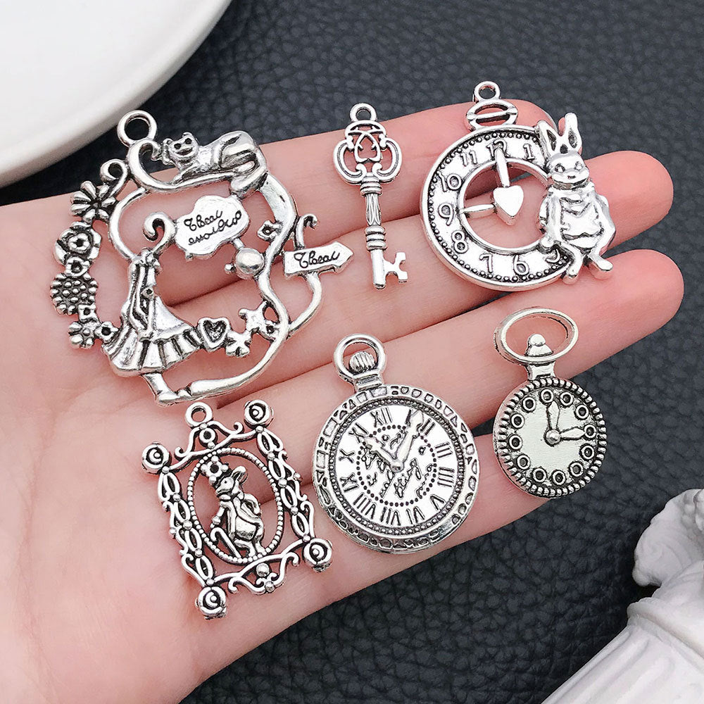 Antique Silver Zinc Alloy Easter Rabbit Charm Pendant for DIY Keychain Bracelet Necklace