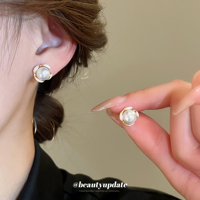 White Pearl Flower Stud Earrings with Gold Tone Trim