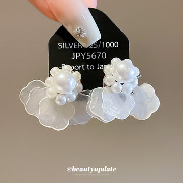 White Petal Cluster Stud Earrings With Pearl Like Beads