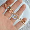 White Daisy Y