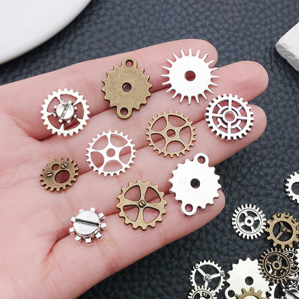 Vintage Zinc Alloy Hollow Charm Pendants