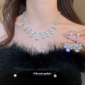 Silver Clear Teardrop Rhinestone Fringe Necklace Style
