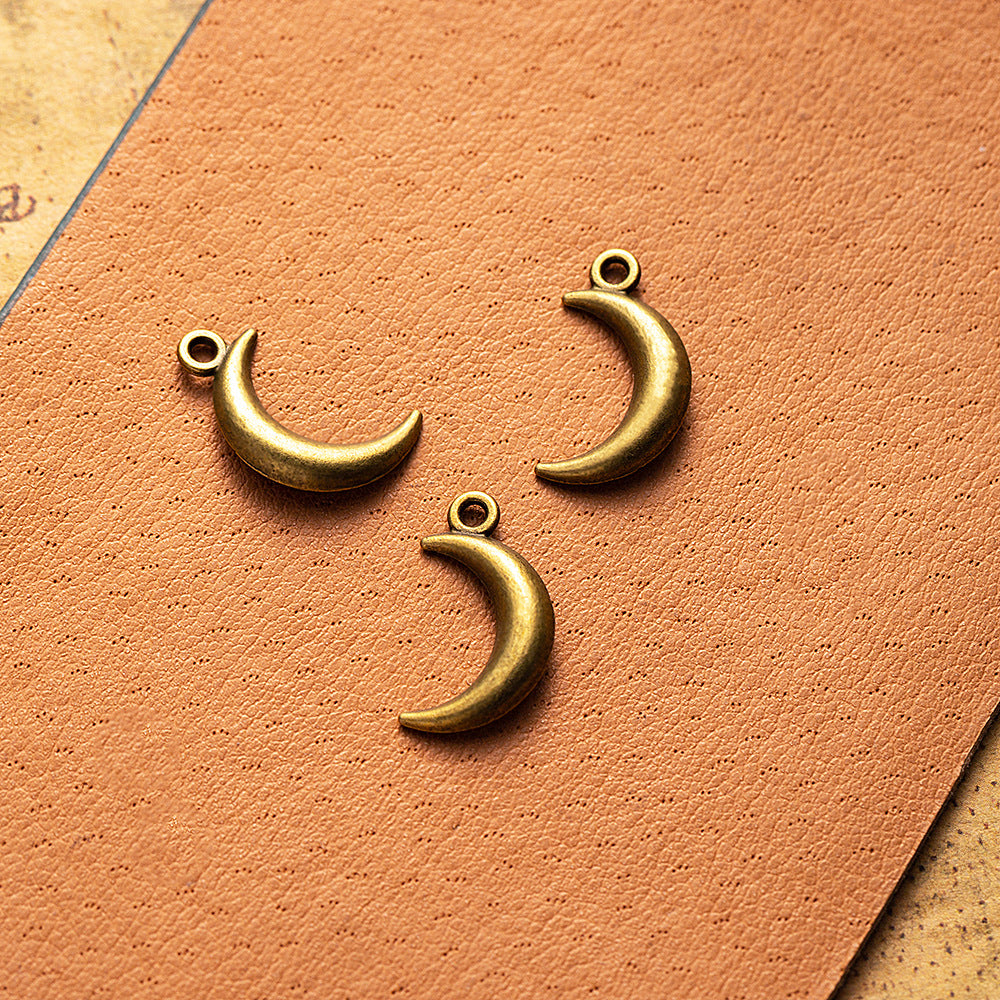 Double-Sided Vintage Alloy Moon Charm Pendant 19x11mm