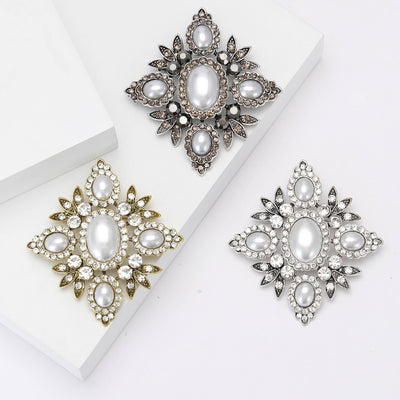 Main front view of Baroque Style Pearl And Crystal Diamond Brooch In Three Tones