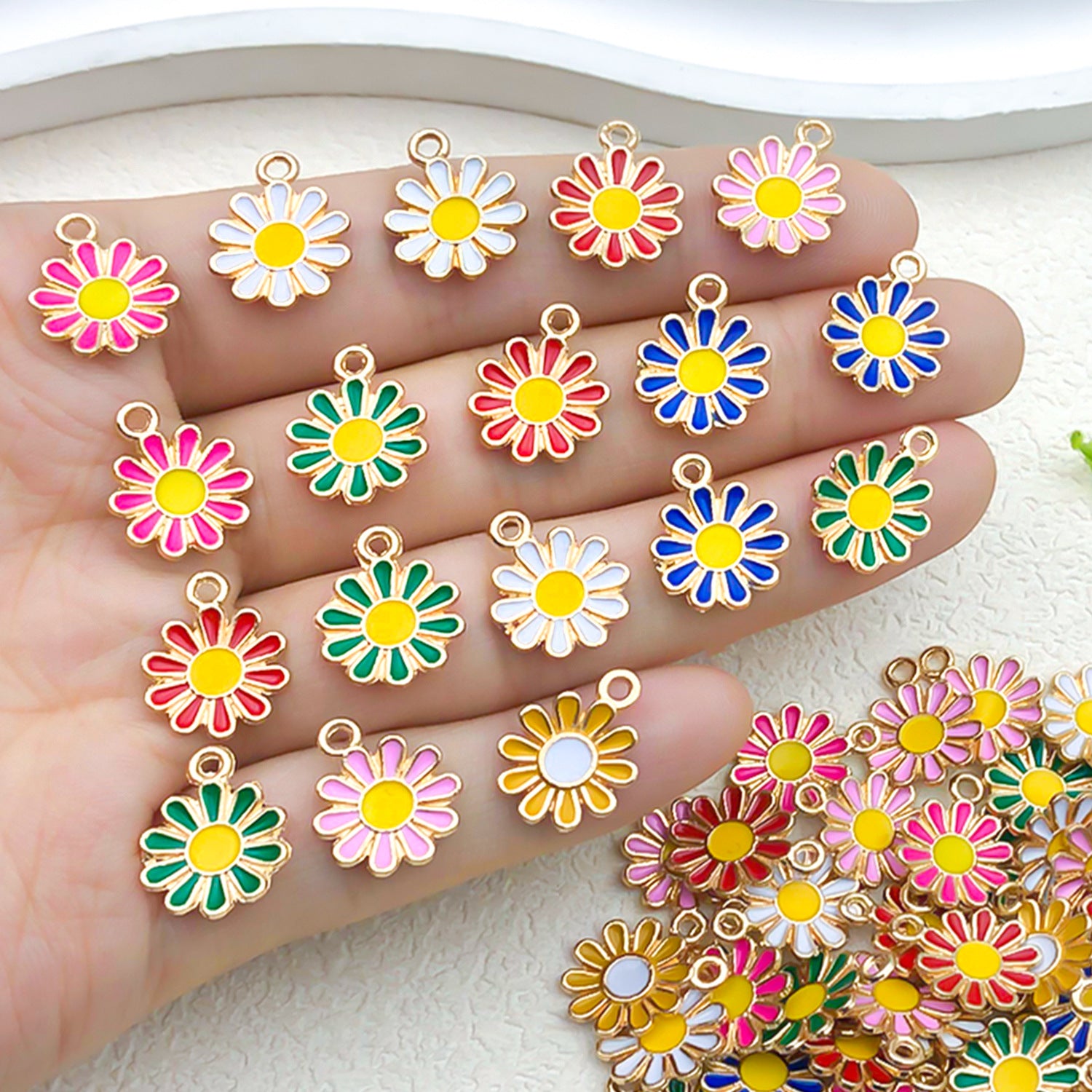 Enamel Zinc Alloy Sunflower Daisy Flower Charm Pendant for Bracelets Necklaces Keychains