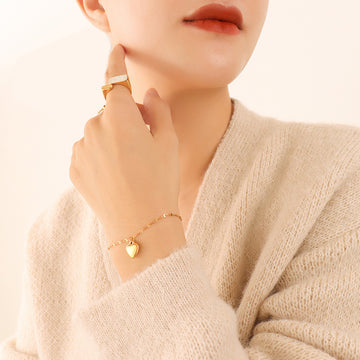 Flat Heart Pendant Twisted Link Bracelet Gold Steel