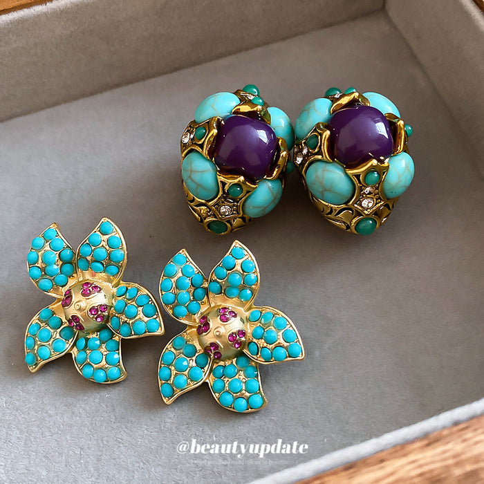 Turquoise Floral Crystal Stud Earrings with Polished Metal Tone Details