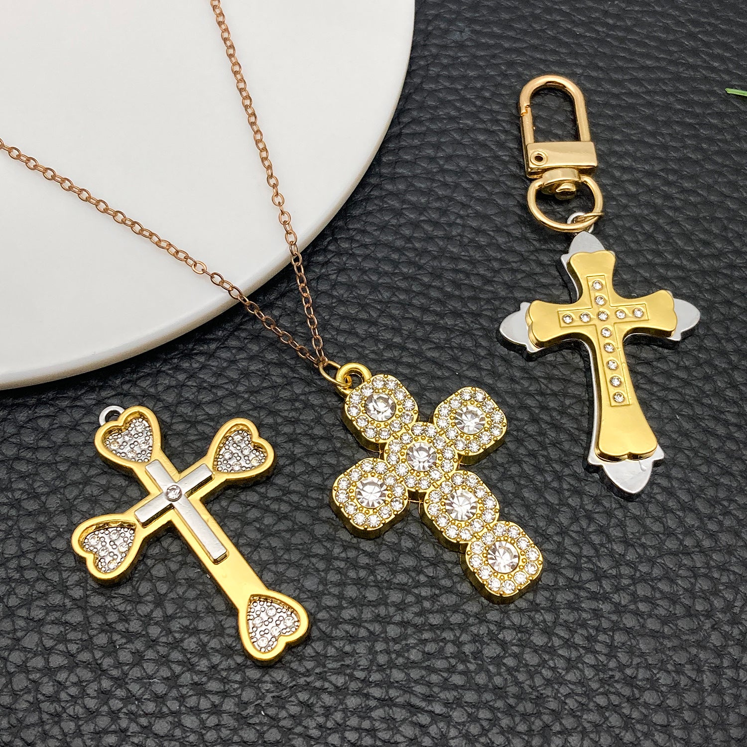 Gold Tone Zinc Alloy Cross Charm Pendant with Rhinestone Detail for DIY Necklace Jewelry