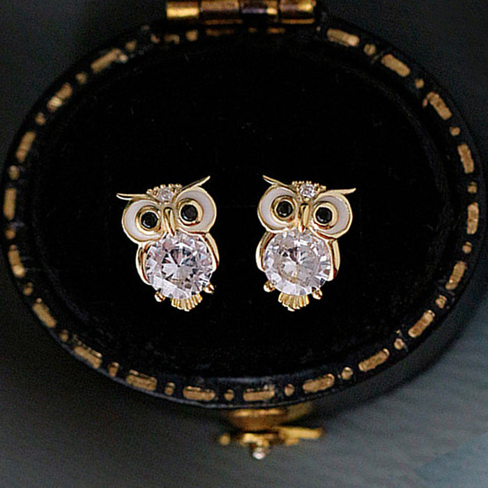 Clear Round Stone Owl Stud Earrings In Polished Gold Tone