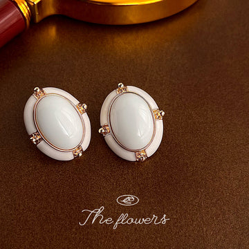 White Enamel Oval Gold Frame Vintage Geometric Stud Earrings