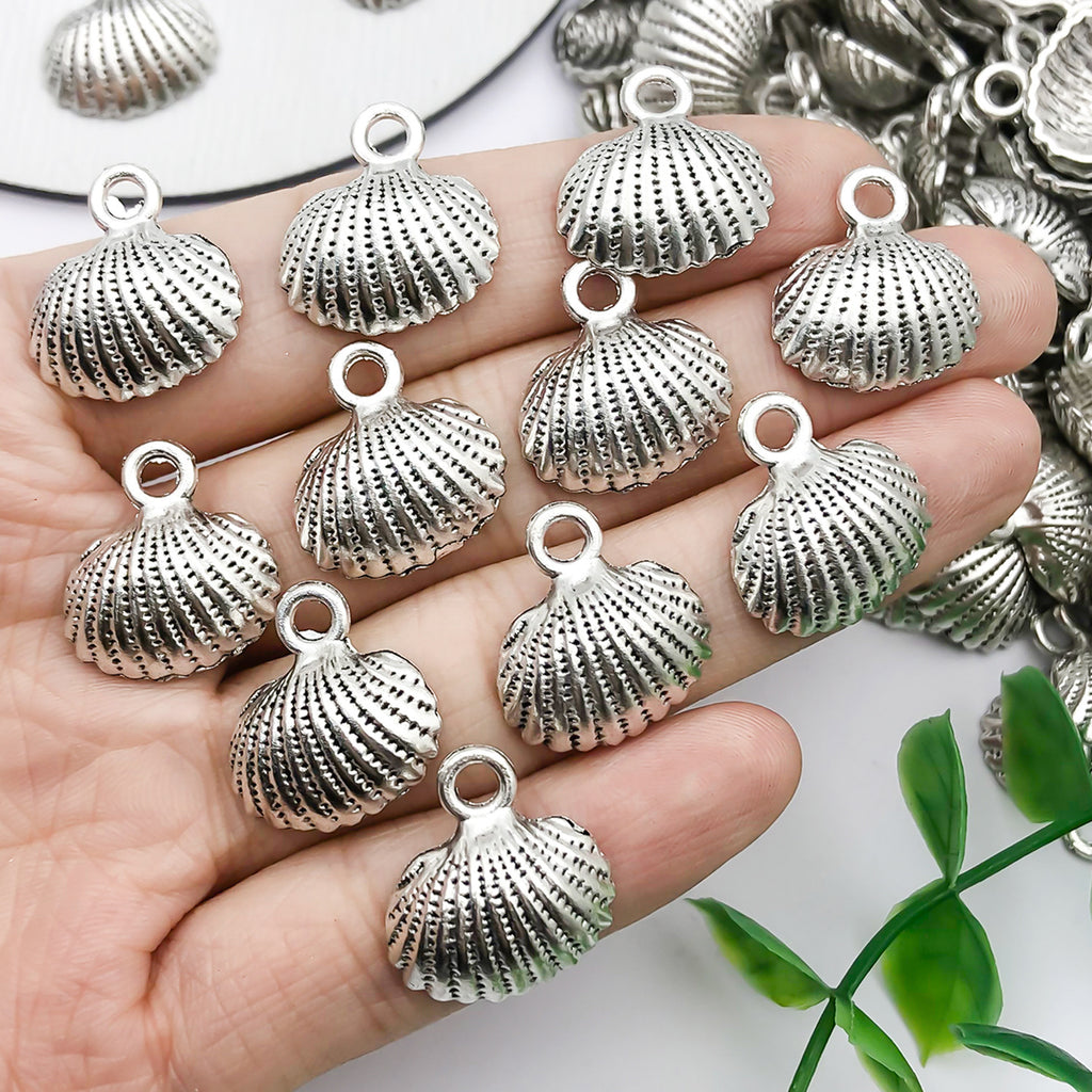 18x17mm Antique Silver Zinc Alloy Shell Charm Pendant for Bracelet Necklace Keychain DIY