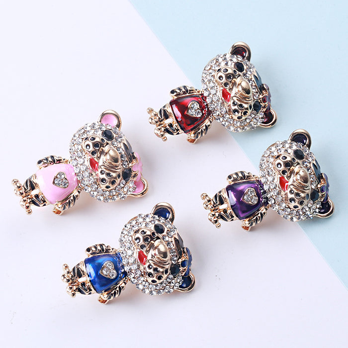 Crystal Leopard Cub Brooch With Heart Shirt in Four Colors