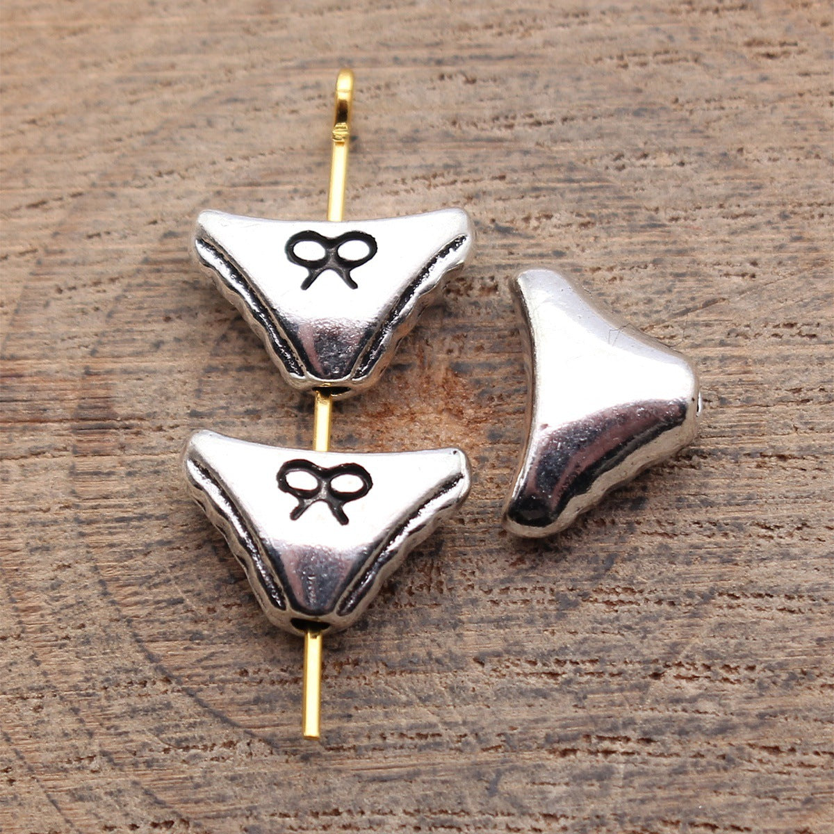 13x8.7x5mm 1.5g Antique Silver Tone Zinc Alloy Bow Panties Loose Metal Butterfly Beads for DIY Bracelets