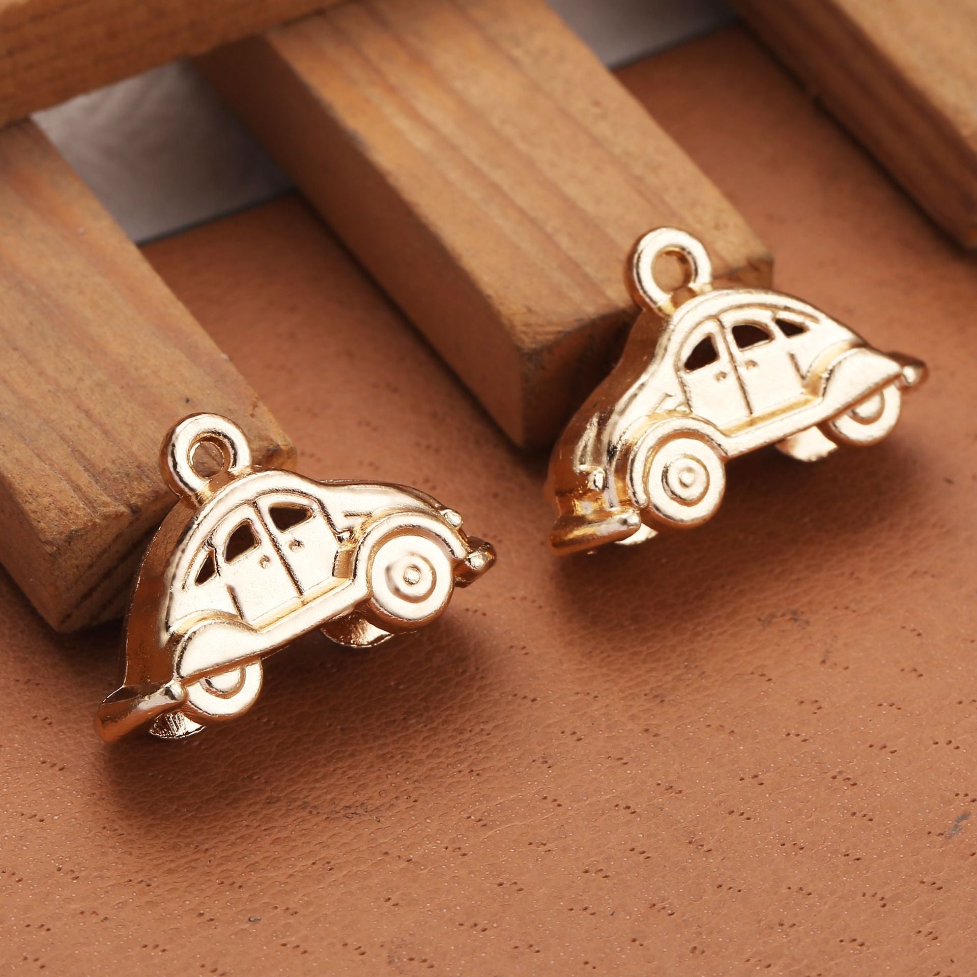 Vintage 23x15mm Alloy Car Charm Pendant
