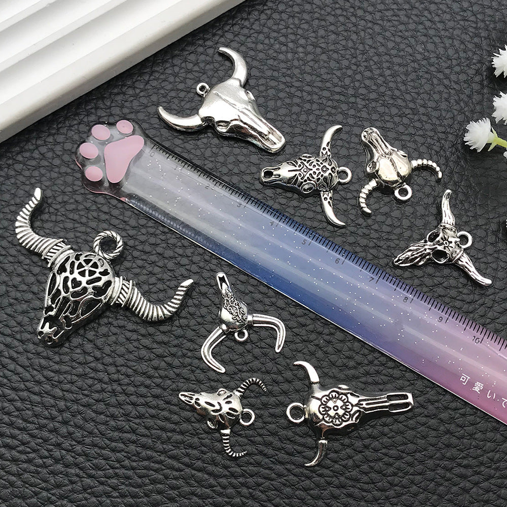 Vintage Zinc Alloy Halloween Skull Bull Head Charm Pendant for DIY Bracelet Necklace