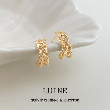 Gold Interlocked Chain Link C Stud Earrings Open Pair