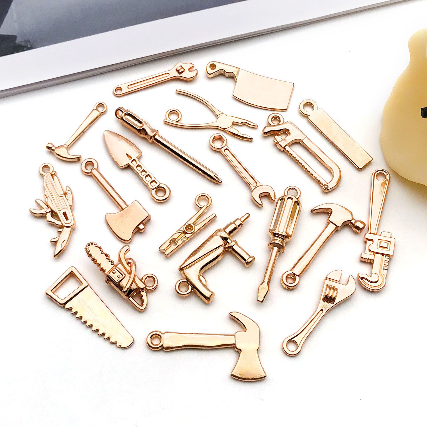 KC Gold Zinc Alloy Simulation Knife Tool Charm Pendant for DIY Necklace Bracelet