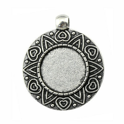 Geometric Border Round Pendant Settings antique silver front view