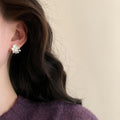 Asymmetric White Flower And Pearl Stud Earrings Fashion Jewelry view 2