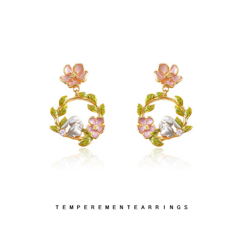 Pink flower rabbit leaf wreath drops on white background