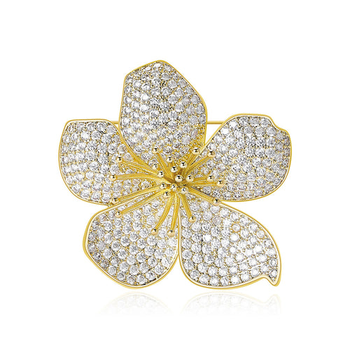 Angled display of the brooch design
