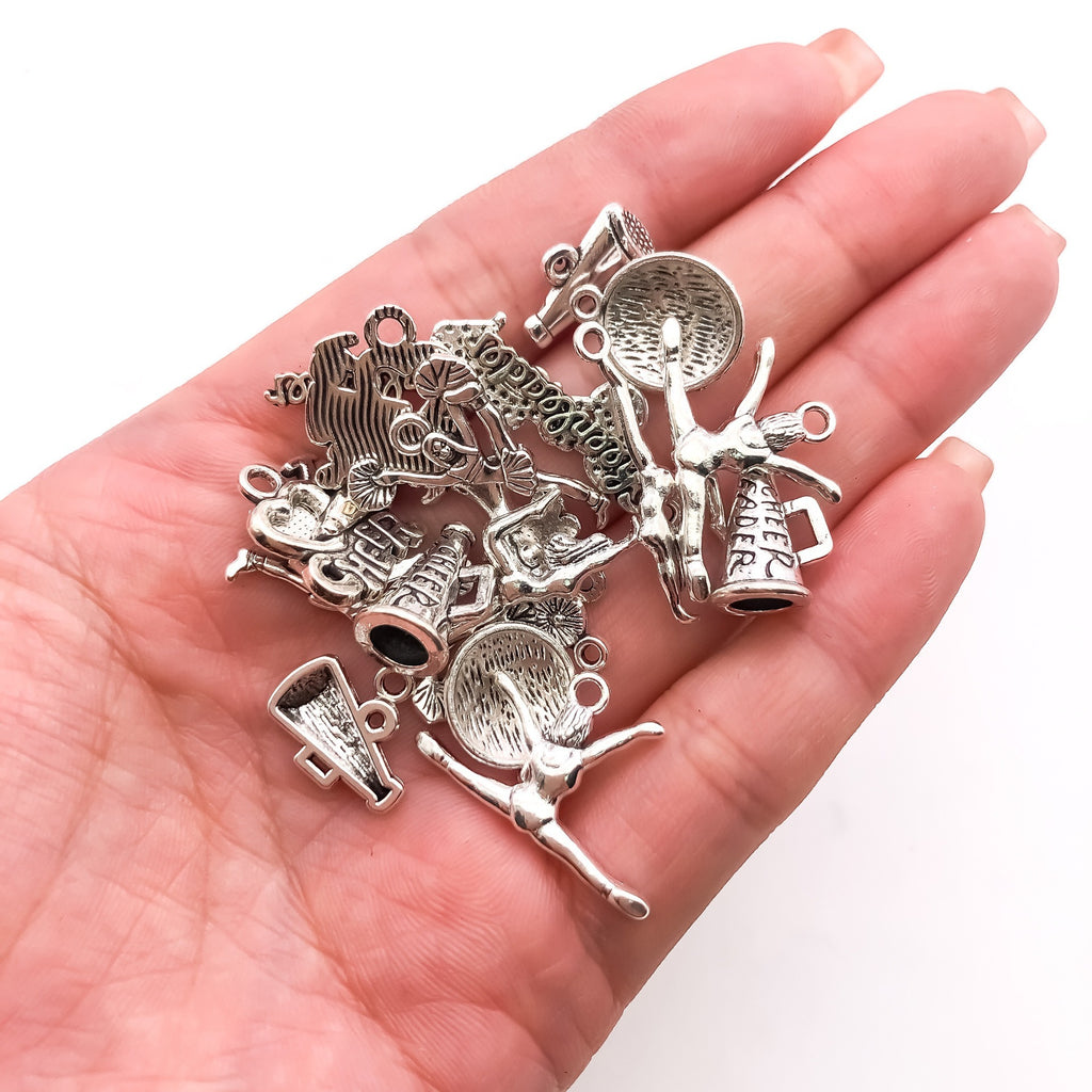Antique Silver Zinc Alloy Cheerleader Soccer Horn charm pendant for DIY necklace