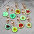 Round Pressed Daisy Resin Keychains Gold Lobster Clip 9 Colors view 2
